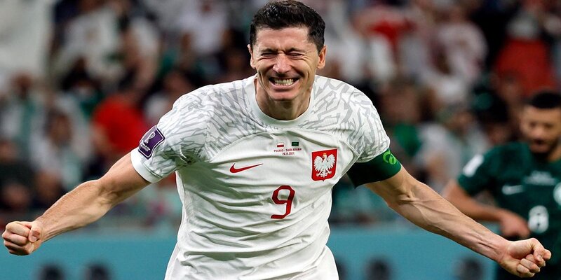 Lewandowski's Rise to Stardom: From Polish Prodigy to Global Icon